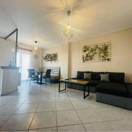 Relaxing 2 Bdr Apartment Ioannina Buitenkant foto